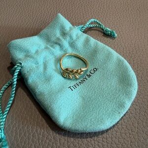 Tiffany & Co. Paloma Picasso Olive Branch Ring -18k Gold - Size 8